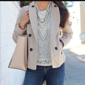 Ann Taylor pearl statement necklace
